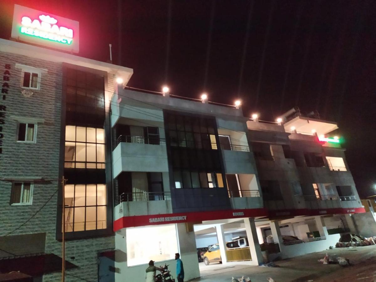 Sabari Residency Hotel Vālpārai Buitenkant foto